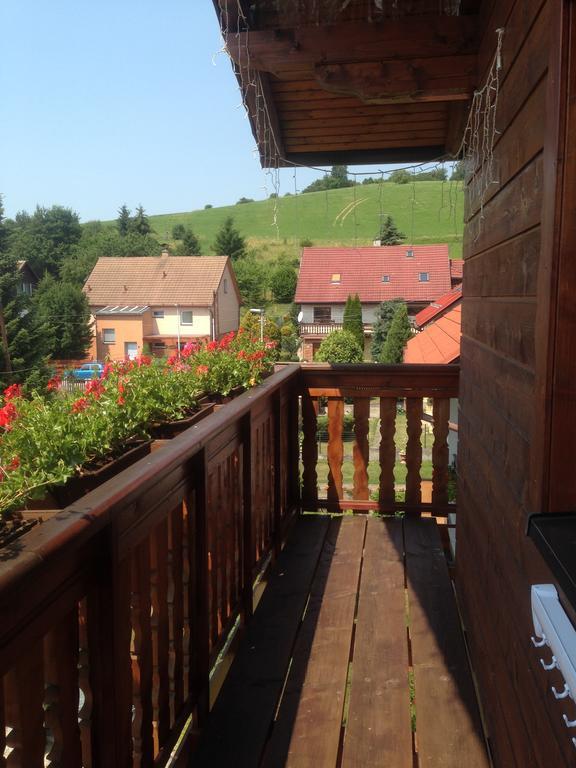 Guest House Fleurs Liptovský Mikuláš المظهر الخارجي الصورة