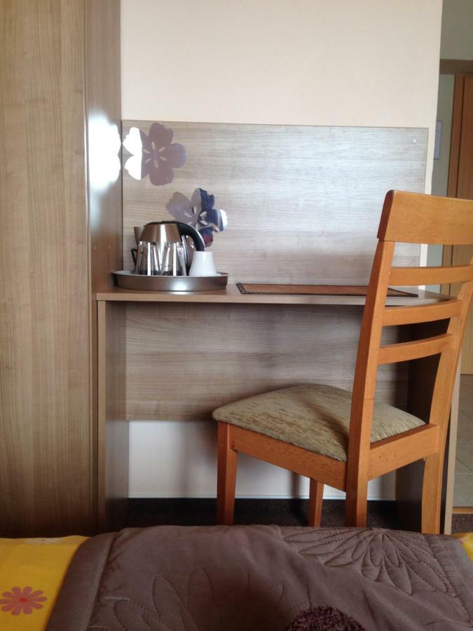 Guest House Fleurs Liptovský Mikuláš المظهر الخارجي الصورة